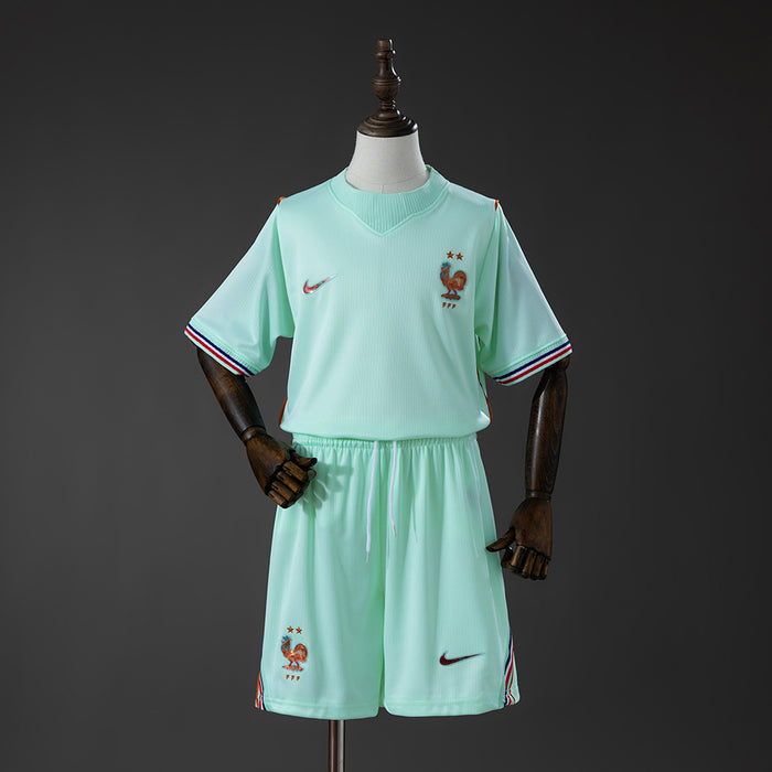 France 26-27 | Kids | Away