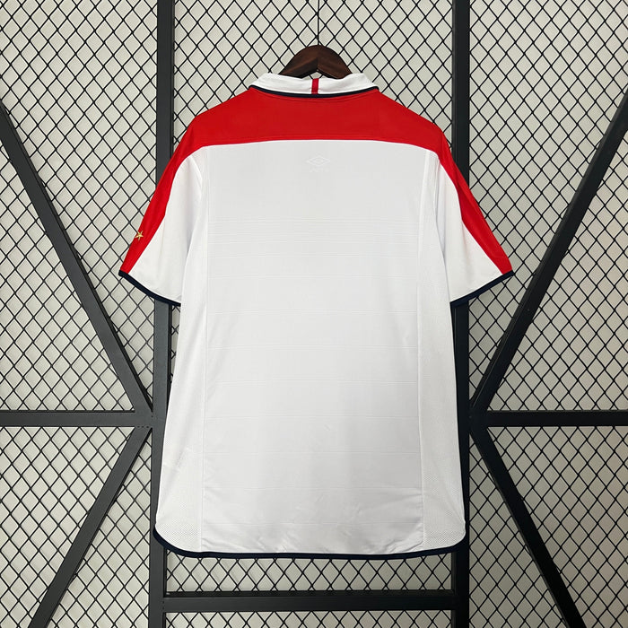 England 2004 | Retro Home
